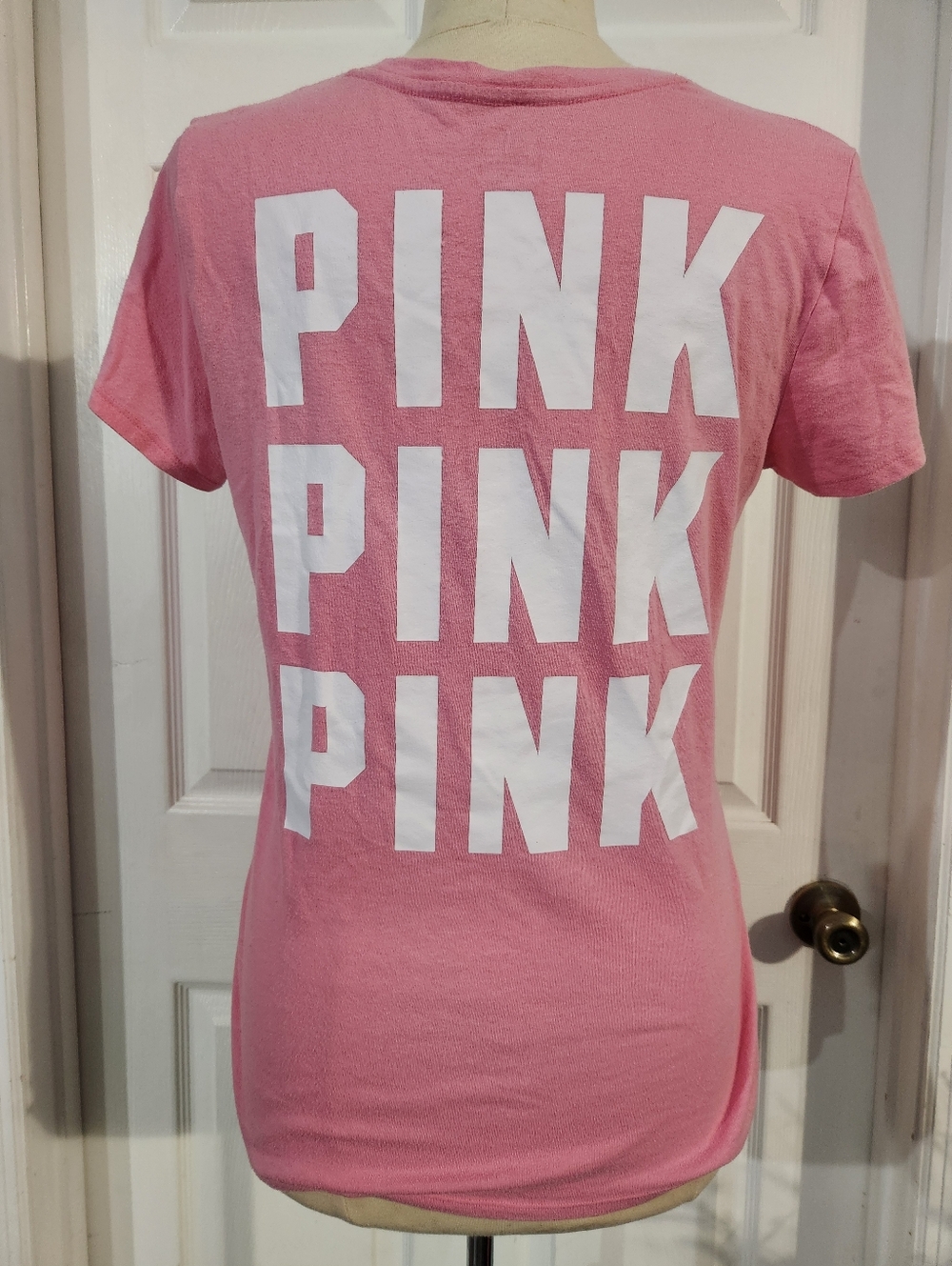 PINK Victoria's Secret Short Sleeve Logo Tee in Pink - Picture 4 of 8